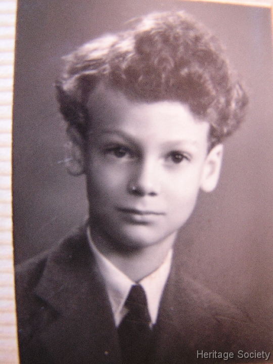 1942_portrait_amyn_agakhan_001 