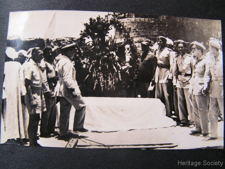 1957_aswan_burial_sultanmohamed_004 