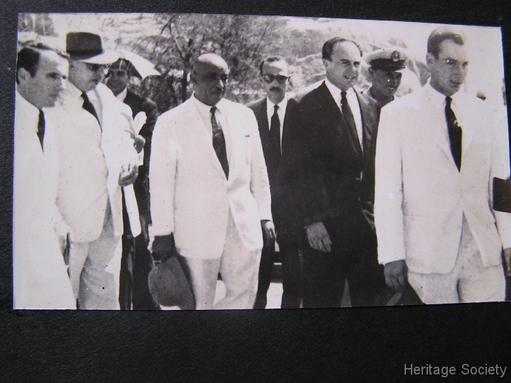 1957_aswan_burial_sultanmohamed_005 