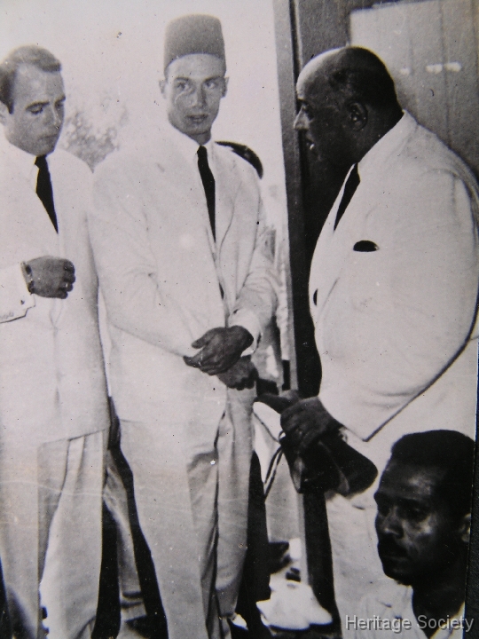 1957_aswan_burial_sultanmohamed_043 