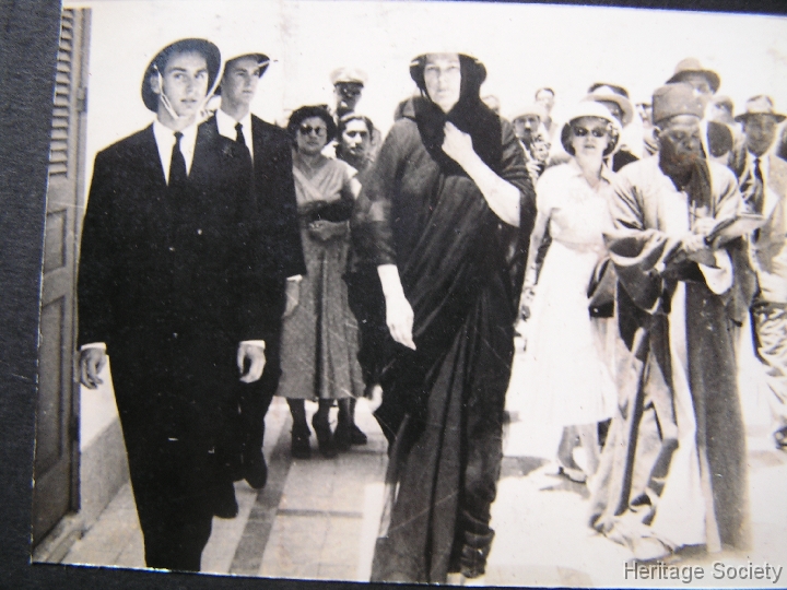 1957_aswan_burial_sultanmohamed_052 