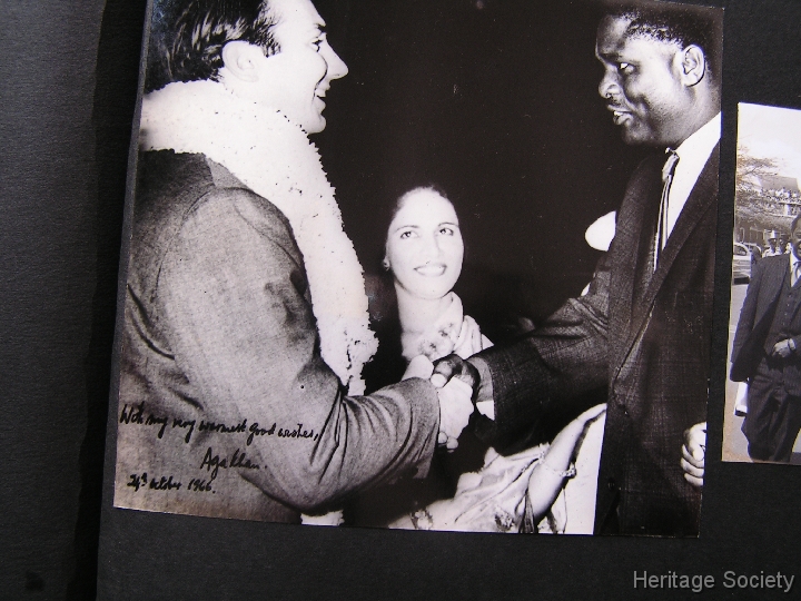 196x_madagascar_karim_agakhan_signed_006 