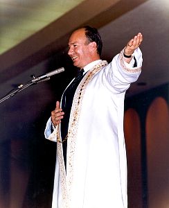 198306usa001.jpg