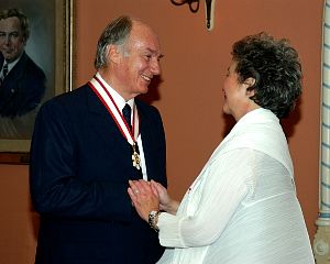 gg20050176005.jpg