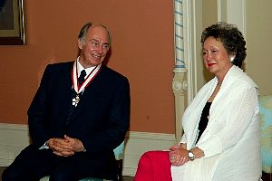gg20050176007.jpg