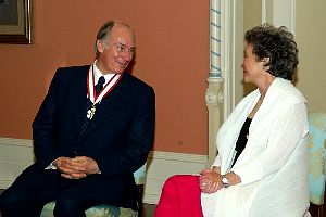 gg20050176008.jpg