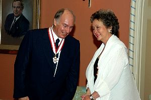 gg20050176010.jpg
